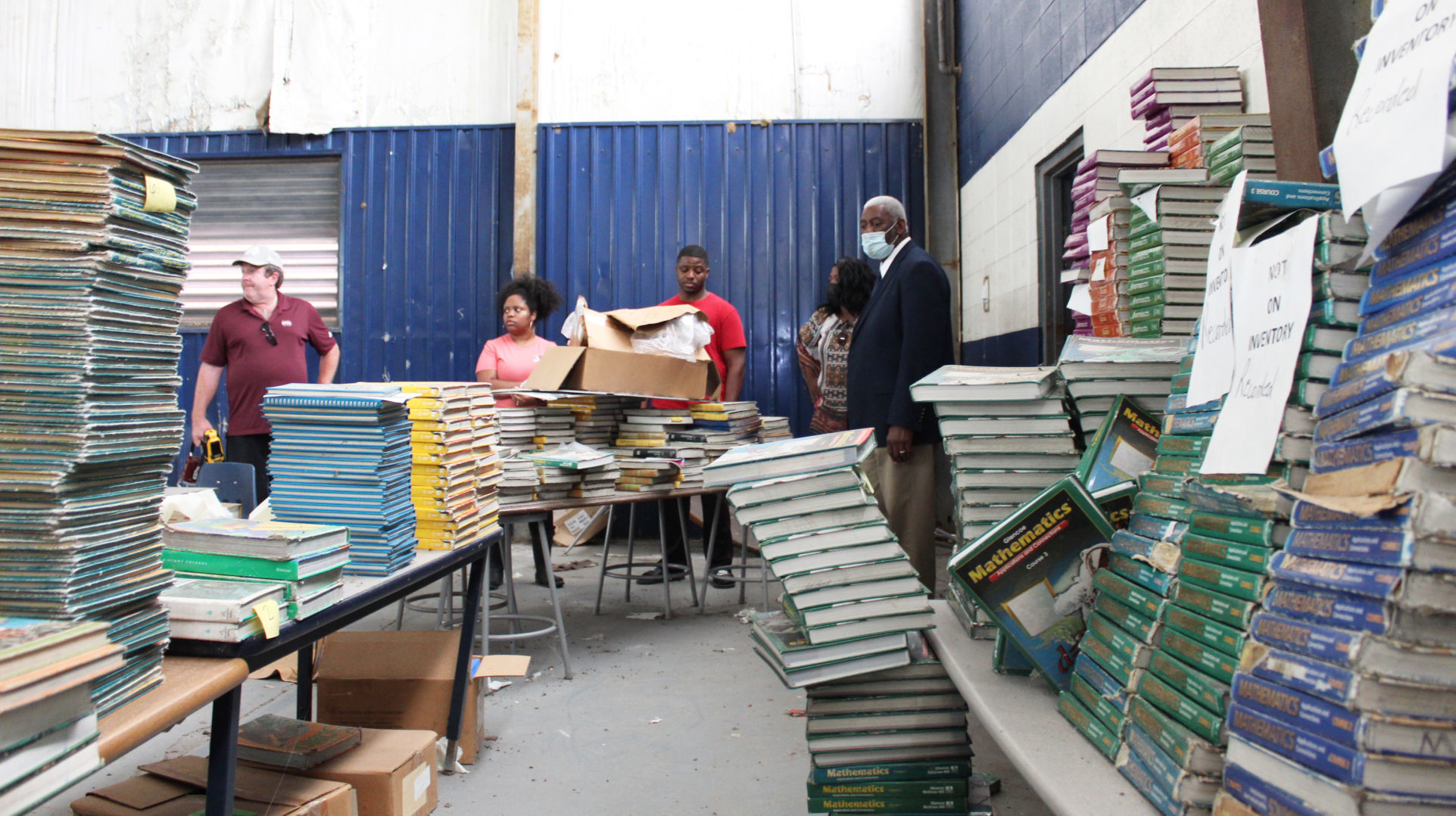 mcj-2020-06-03-news-prairie-school-books